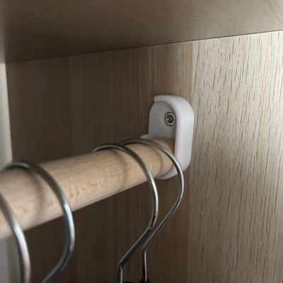 Giá đỡ thanh treo quần áo Ikea Kallax