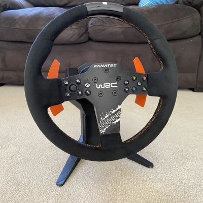 Chân đế trưng bày Fanatec QR2 Lite