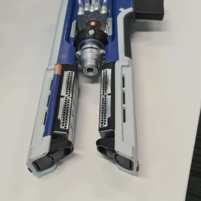 SÚNG TRUY LÙNG COLDHEART EXOTIC TRONG DESTINY 2