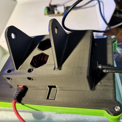 Vỏ case cho màn hình cảm ứng 7 inch Pi4b