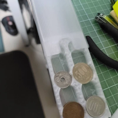 Hộp đựng tiền xu Nhật Bản mang đi