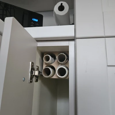 Kệ Đựng Cuộn Giấy Bạc/Màng Bọc Nhôm