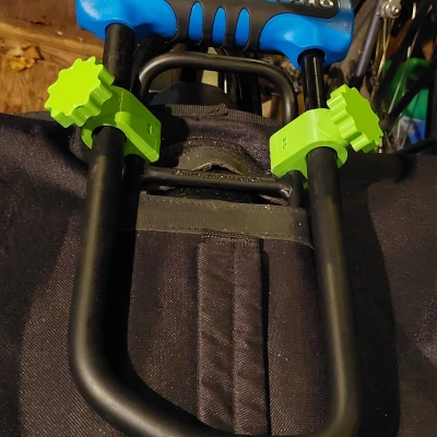 GIÁ ĐỠ KHÓA CHỮ U GẮN SAU XE