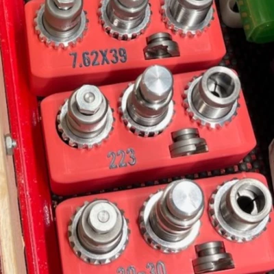 Chân đế khuôn nạp đạn Lee Breechlock