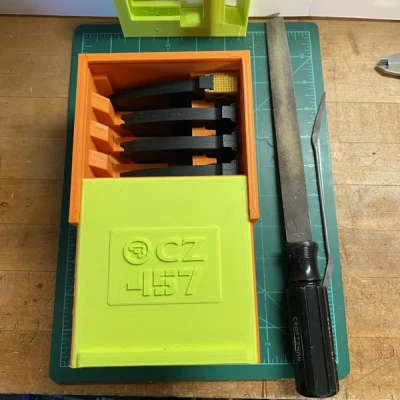 Hộp Đựng Băng Đạn CZ 457 455 452 512 Cho Băng Đạn Mở Rộng (12 viên) Có Nắp Trượt