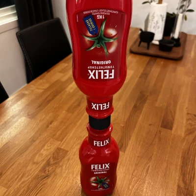 Bộ nối chai tương cà Felix