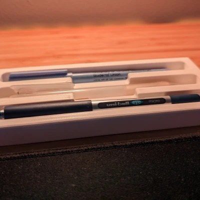 Đế Cắm Bút/Bút Chì Để Bàn