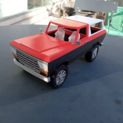 Mô Hình Bộ Lắp Ráp Xe FORD BRONCO 78