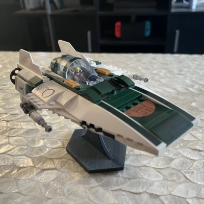 Chân đế Tàu Lego