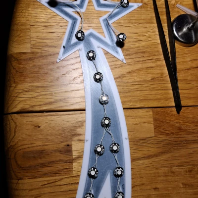 Ngôi Sao Có Đuôi Phát Sáng