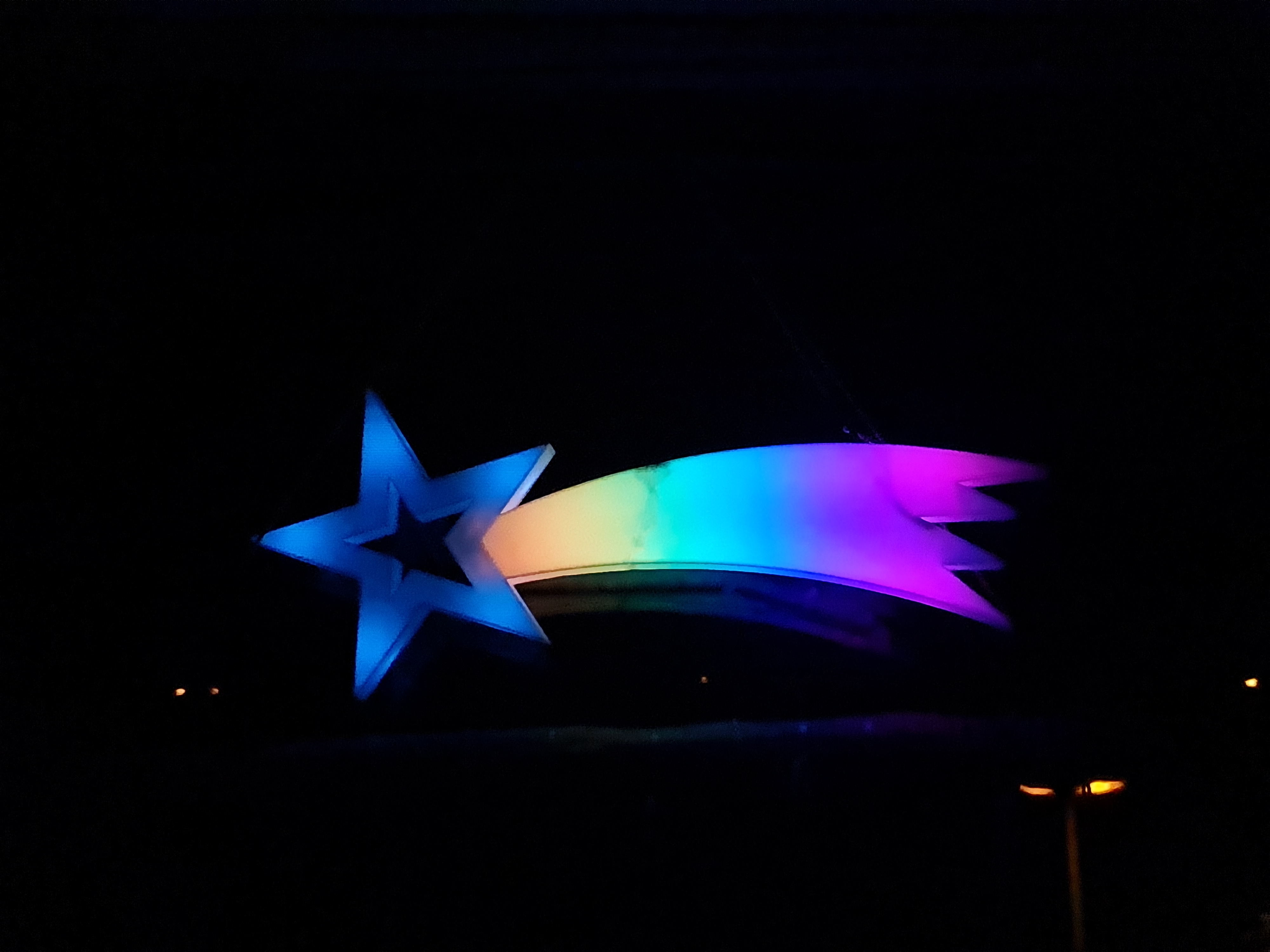 Ngôi Sao Có Đuôi Phát Sáng