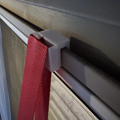 Móc Treo Vòng Hoa Cửa Sổ Bằng Ruy Băng