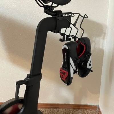 Giá Treo Giày Peloton Gắn Xe Đạp