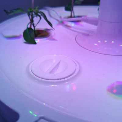 Plantui - Nắp che lỗ chậu cây trống