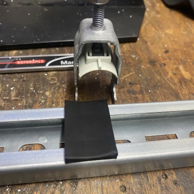 Kẹp giữ dây cáp cho giường in 3D