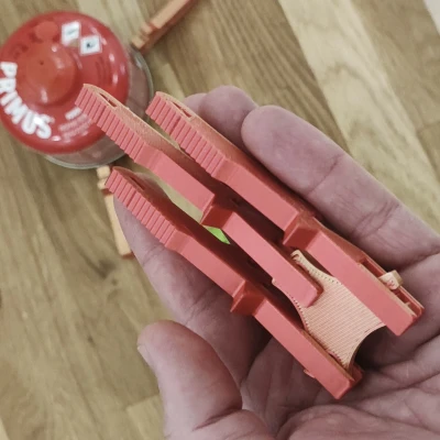 BỀN VỮNG VÀ CHẮC CHẮN - Đế Đỡ Bình Gas Cắm Trại