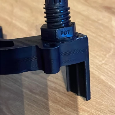 Voron 2.4 Original Cable Cover có ren PG7