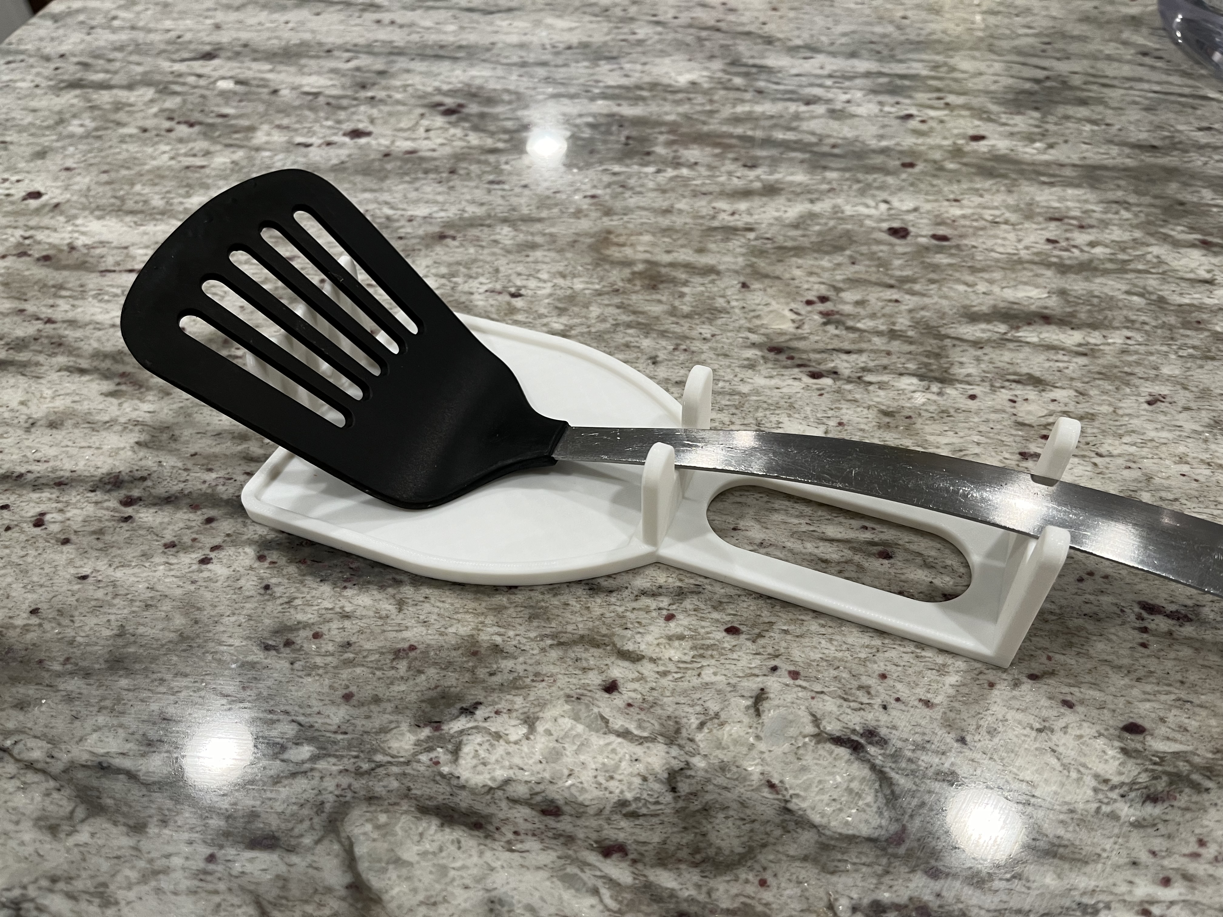 Chỗ Để Dụng Cụ Nhà Bếp