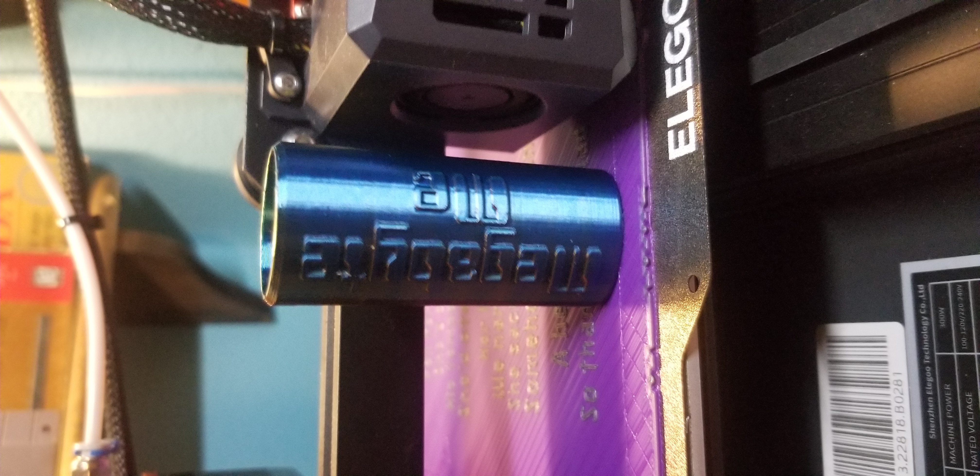 Vỏ Bật Lửa Bic "Megabyte Me"