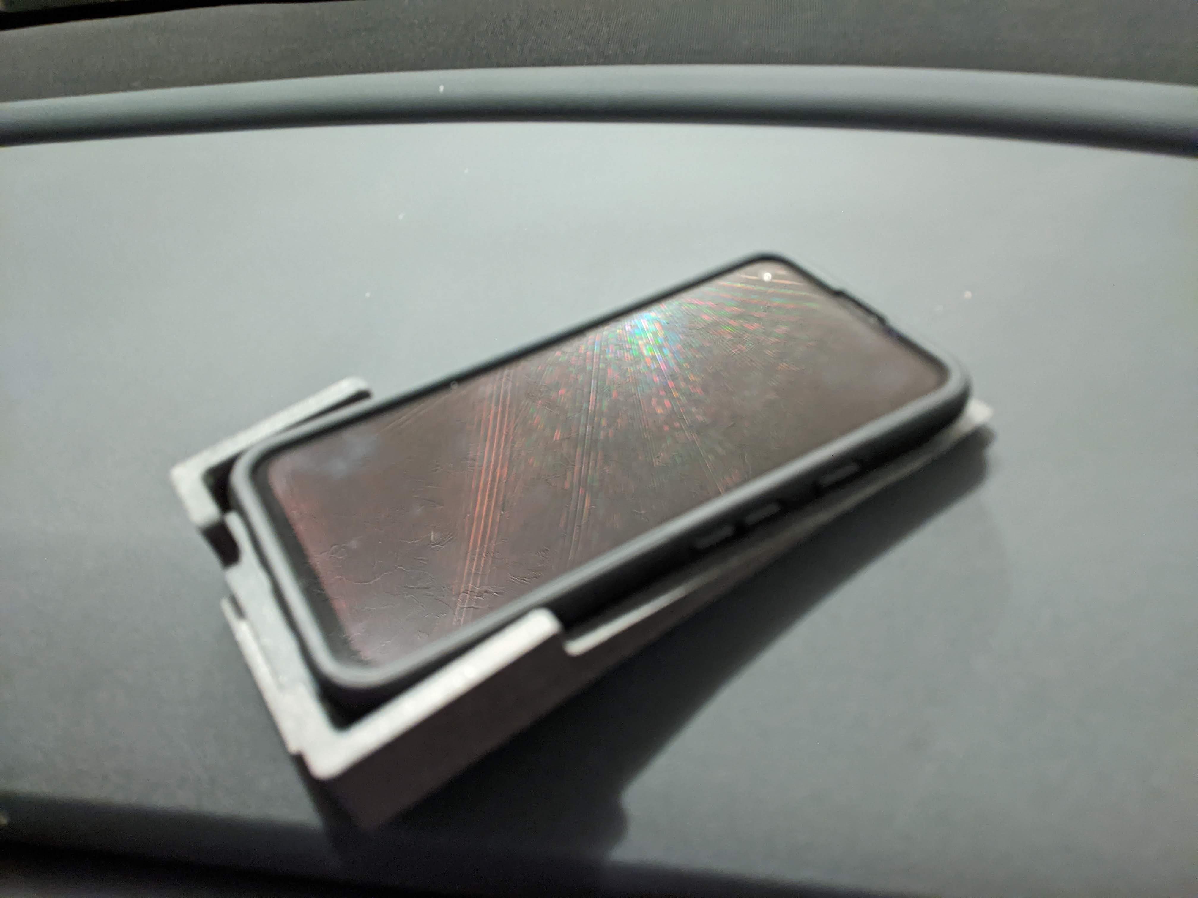 Giá Đỡ Điện Thoại Sạc Dây Cho Tesla Model 3/Y