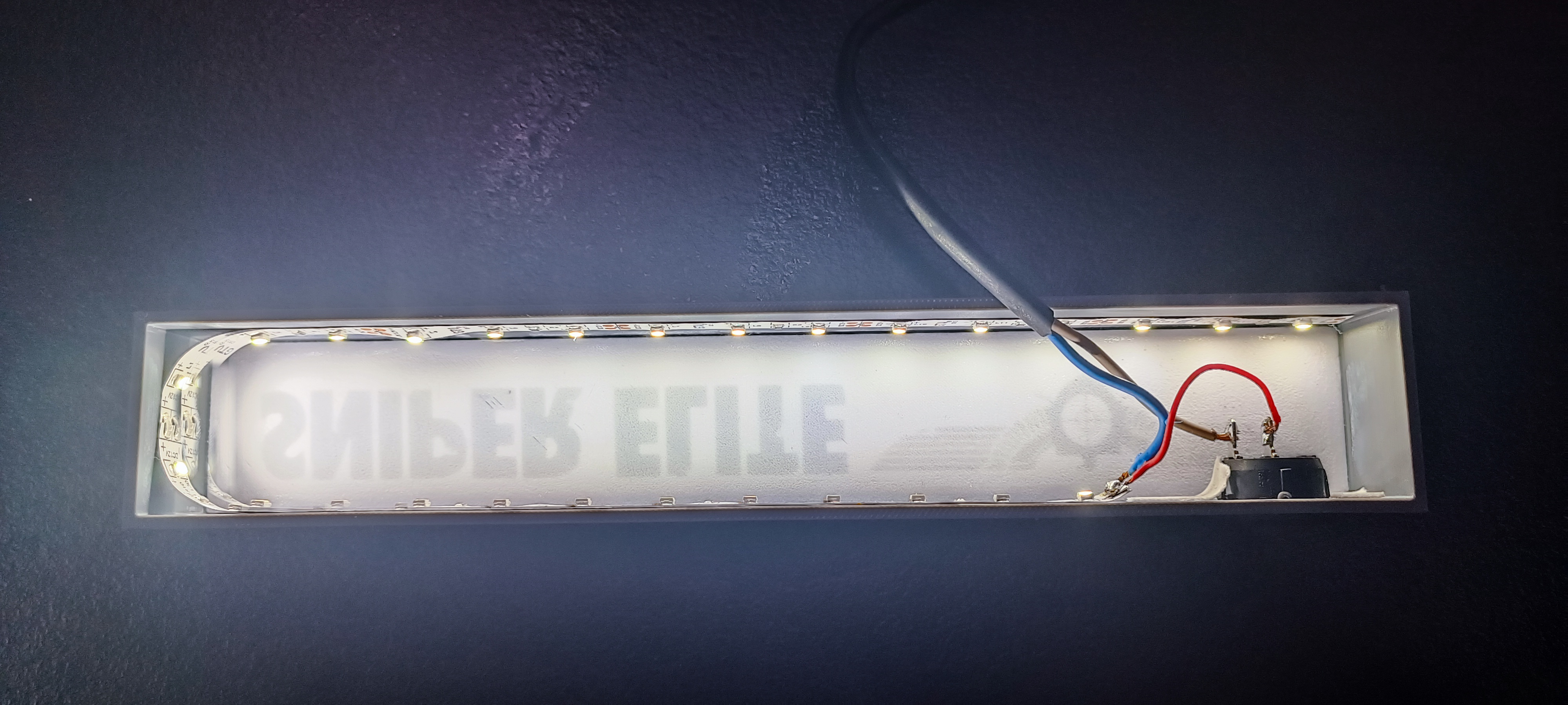 Logo Sniper Elite Phát Sáng