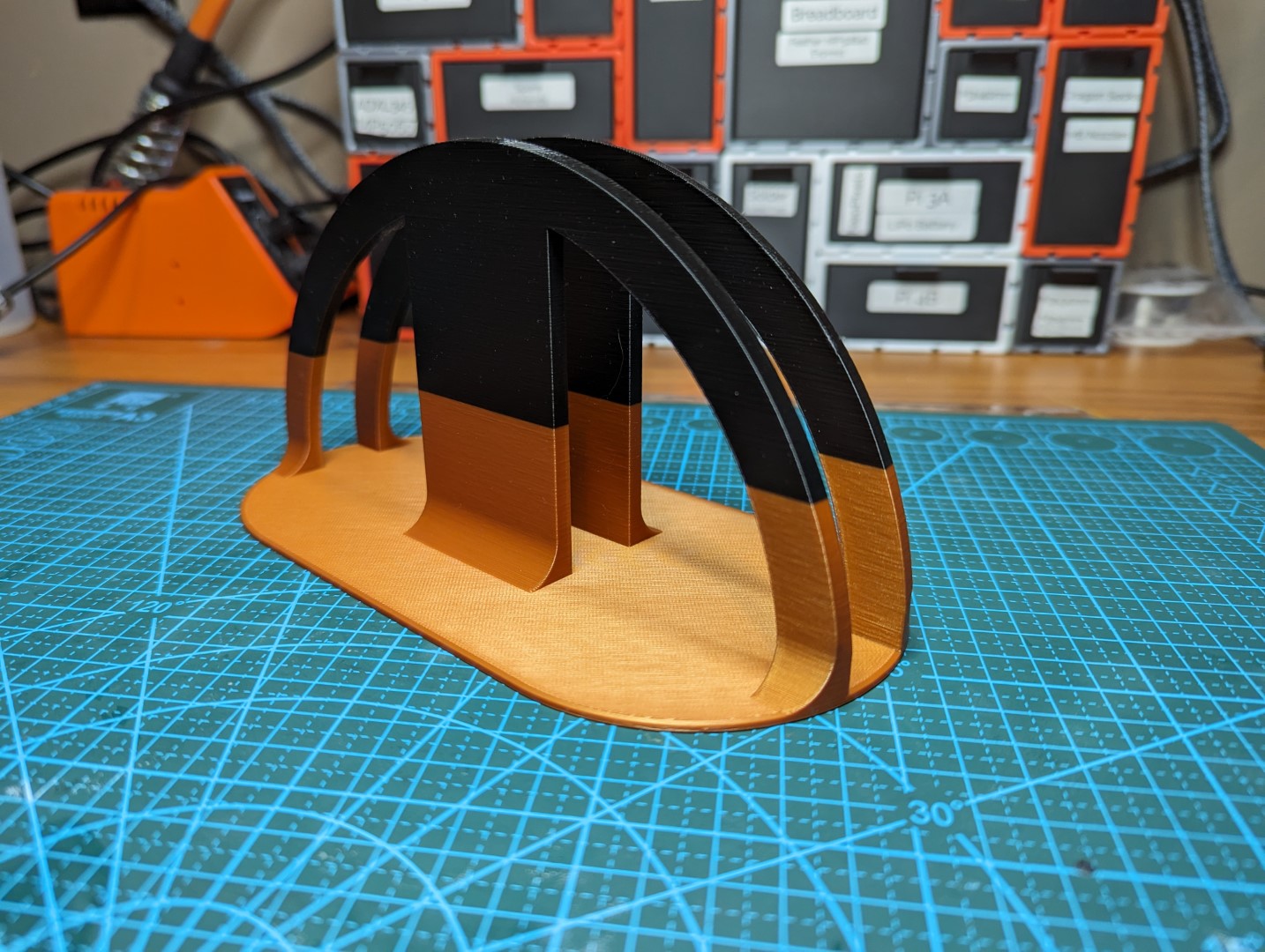 Chân Đế Laptop Đứng Theo Thông Số Tùy Chỉnh