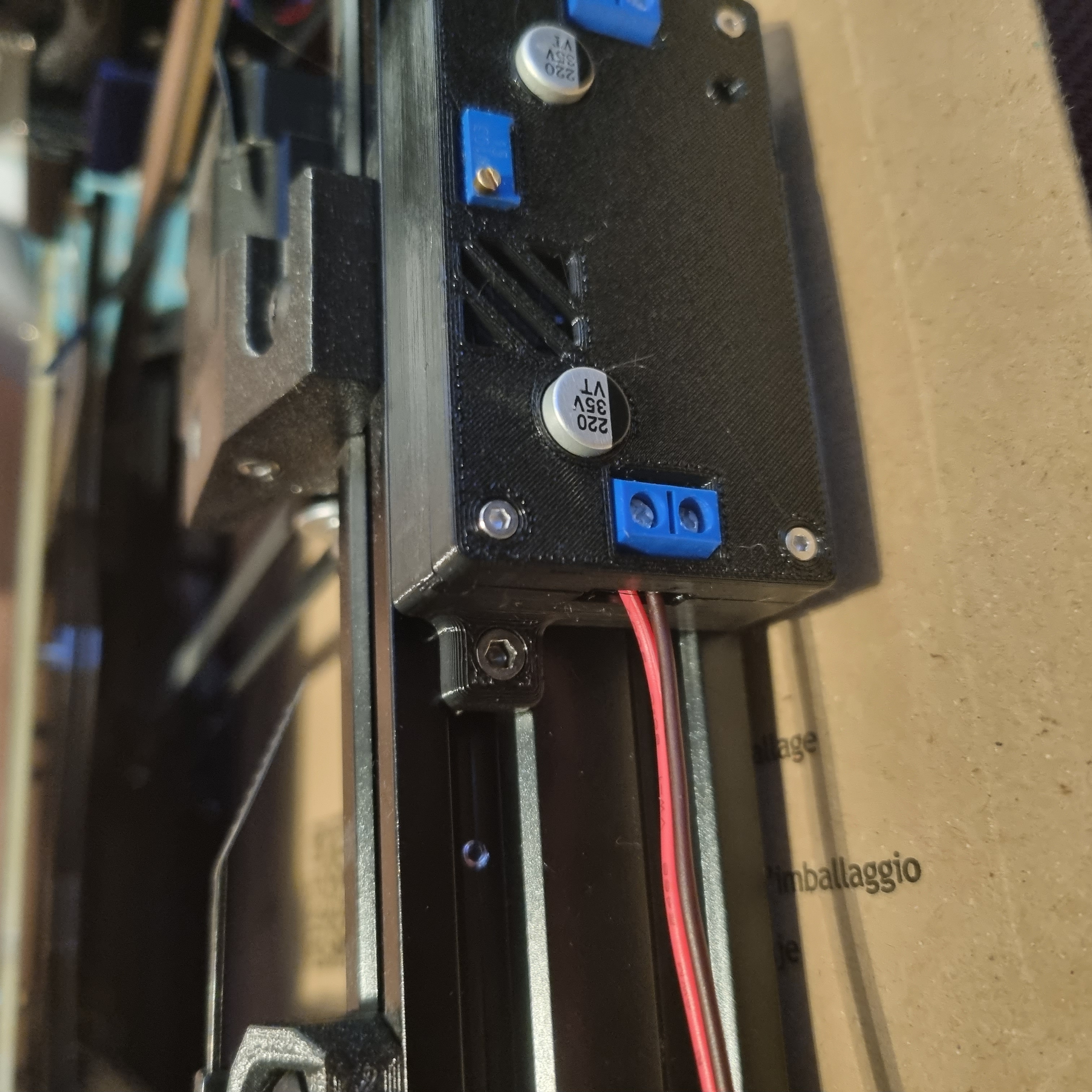 Hộp Tủ Buck Converter DC-DC Gắn Thanh Nhôm 2040