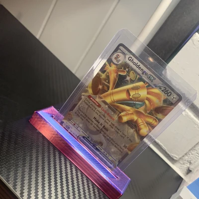 Kệ trưng bày thẻ bài sưu tầm