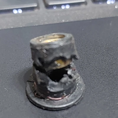 Chốt Cao Su/Ốc M5 Cho Kính Chắn Gió V-Strom DL 650 2015