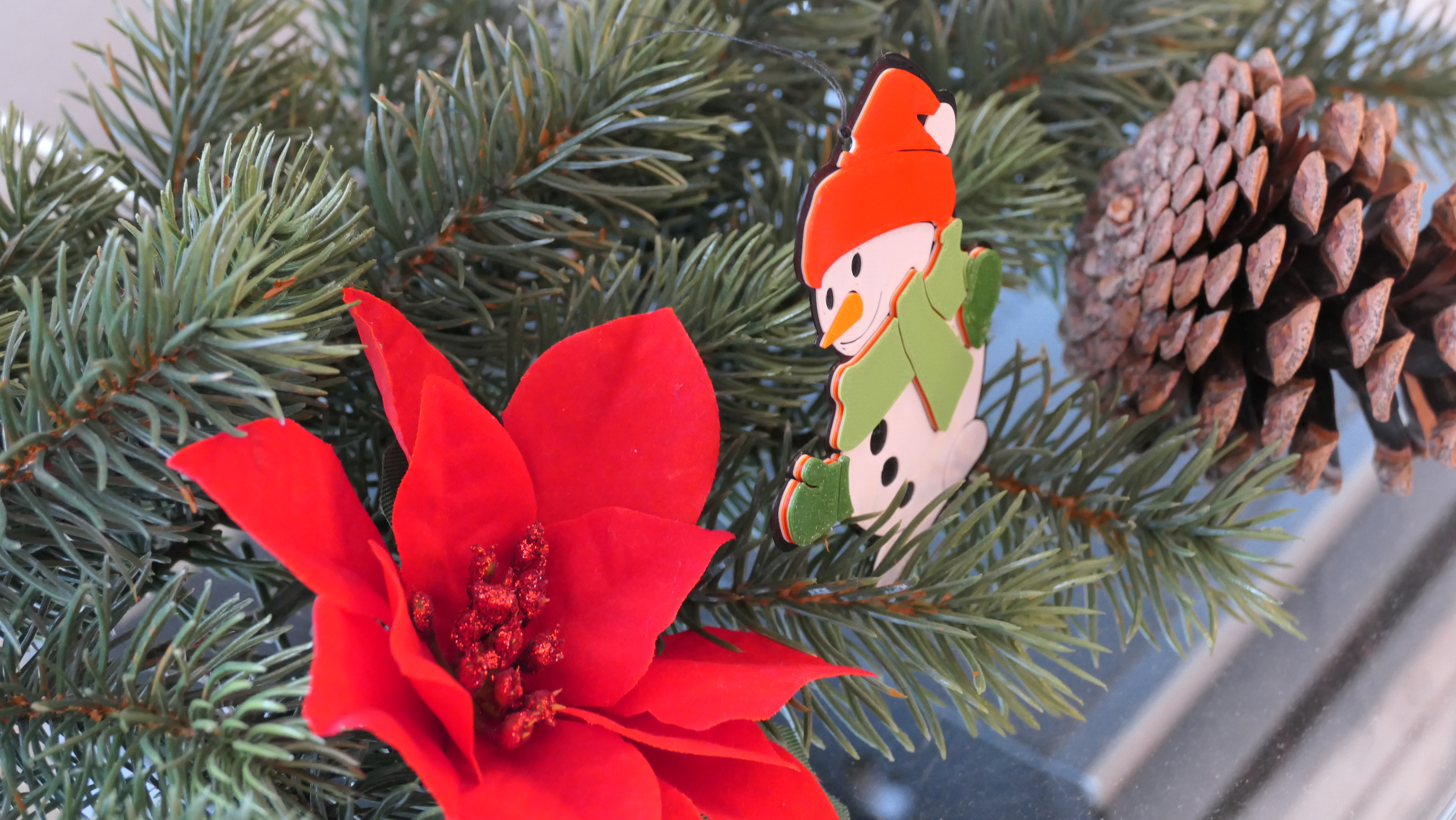 Móc treo cây thông Fritz Frosty