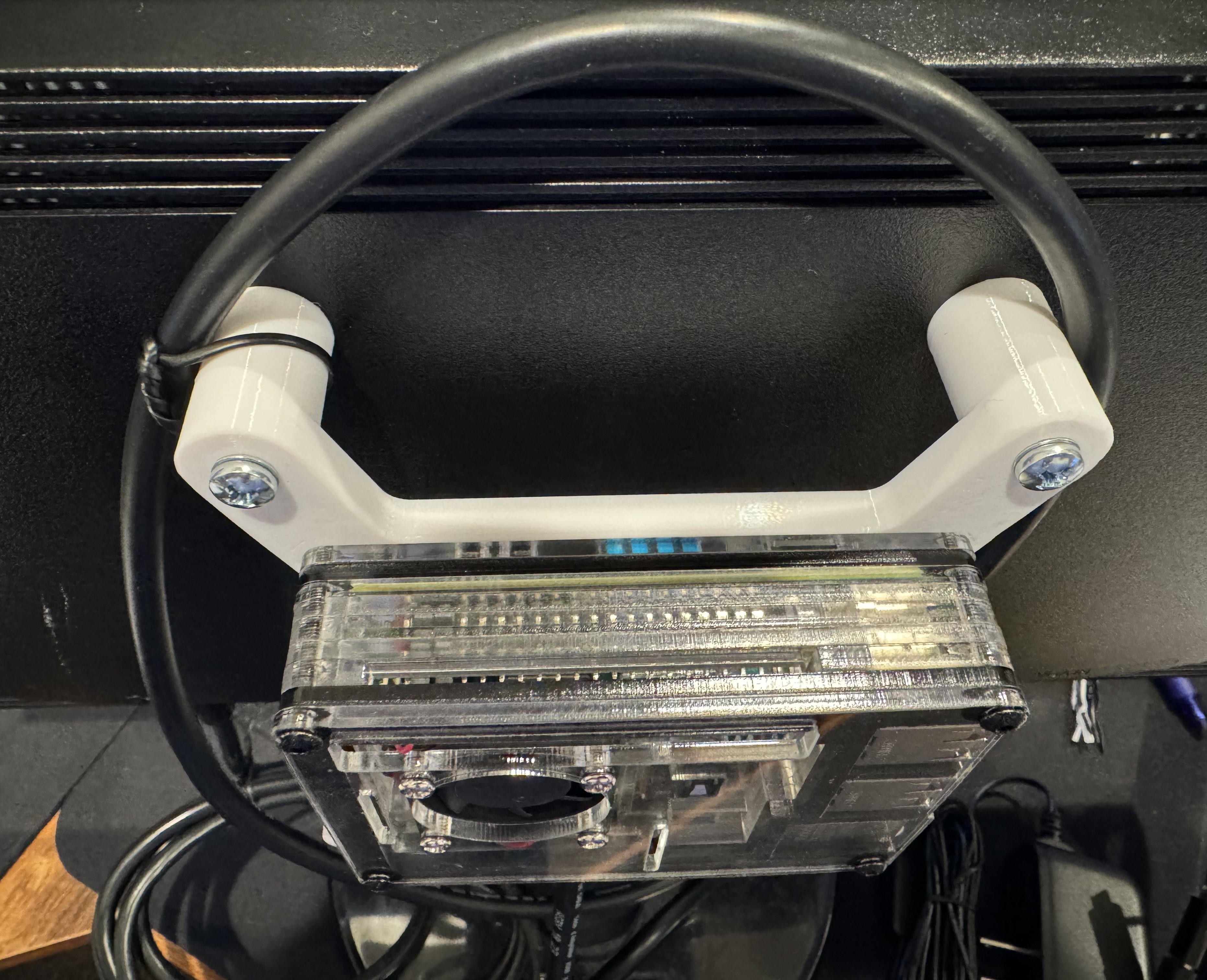 Đế VESA 100 x 100 cho Raspberry Pi