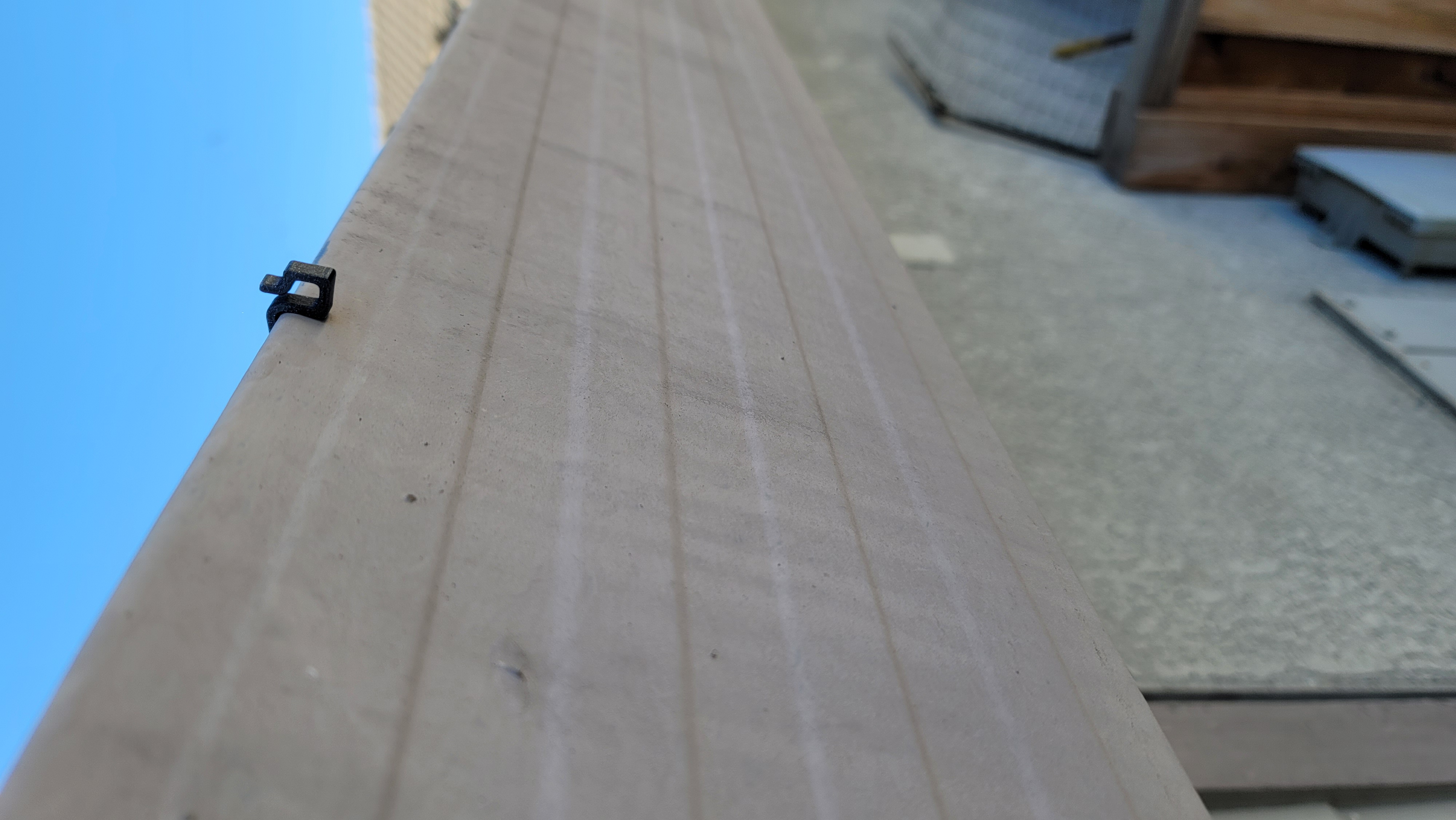 Kẹp Máng Xối Đèn Giáng Sinh