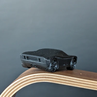 Xe Ford GT có bánh xe in liền quay được