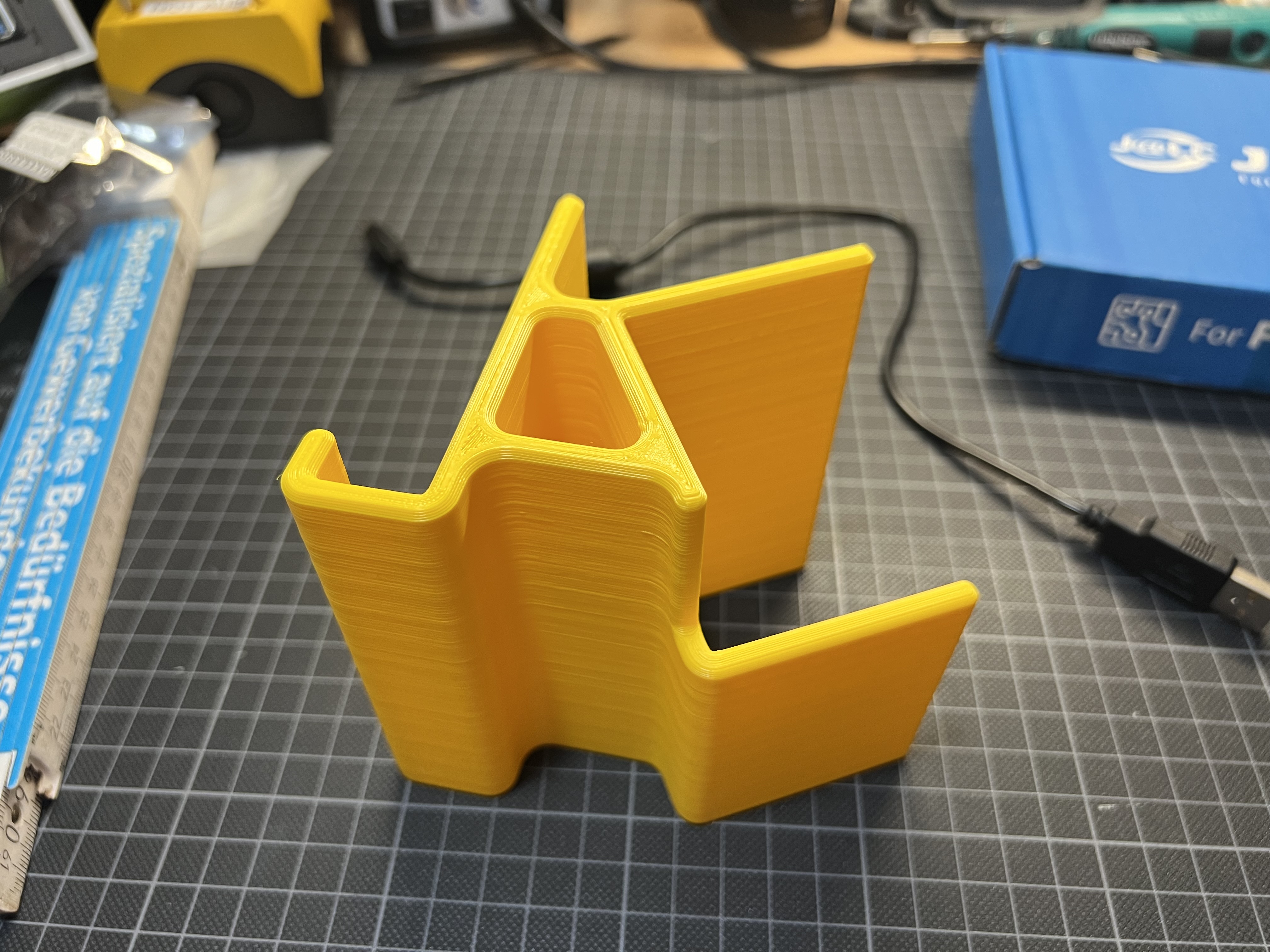 Giá đỡ màn hình 7 inch IKEA LACK