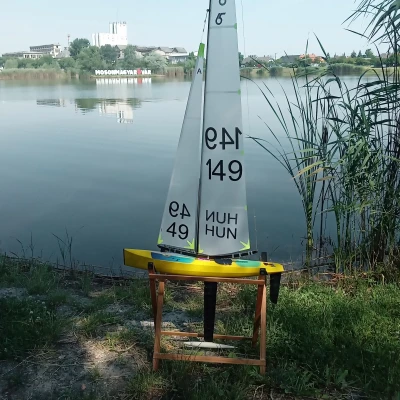 Mô hình thuyền buồm Manta 2017 RG65