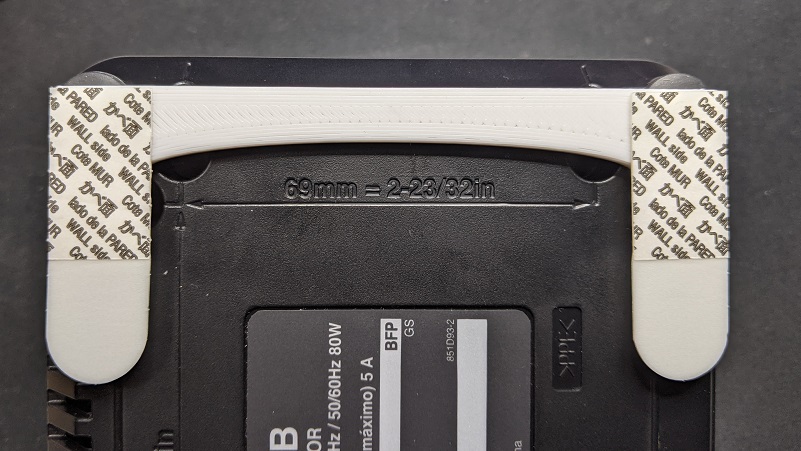 Giá Treo Tường Sạc Makita CXT 12V DC10SB Không Làm Hư Tường