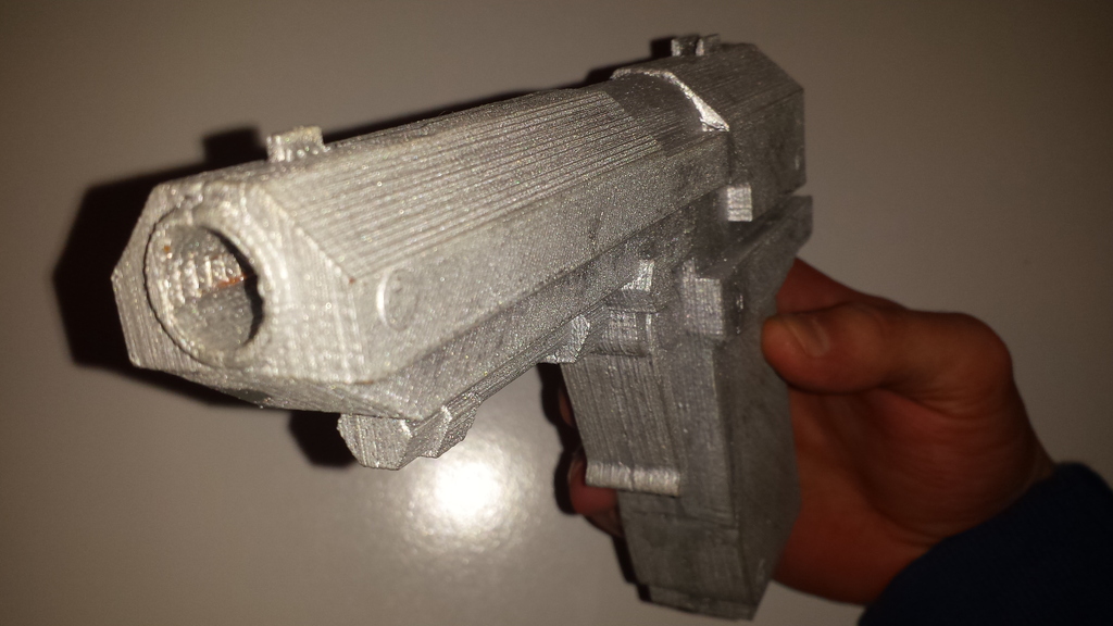 Súng lục bán tự động Rust (in 3D)