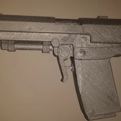 Súng lục bán tự động Rust (in 3D)