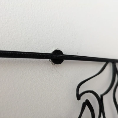 Chân Cắm Treo Tường Line Art