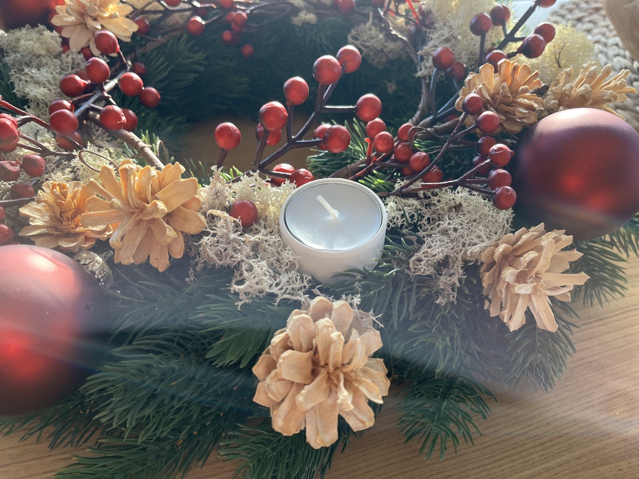 Đế Nến Trà Cho Vòng Nguyệt Quế Giáng Sinh