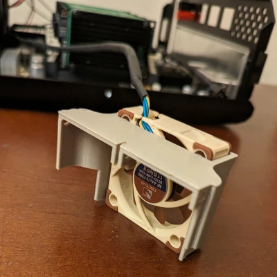 Turing Pi 2 quạt tản nhiệt 10x40mm (đảo ngược)