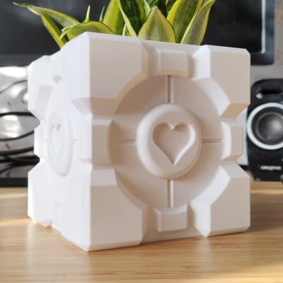Chậu Cây Companion Cube - Thiết kế Chế độ Bình Hoa