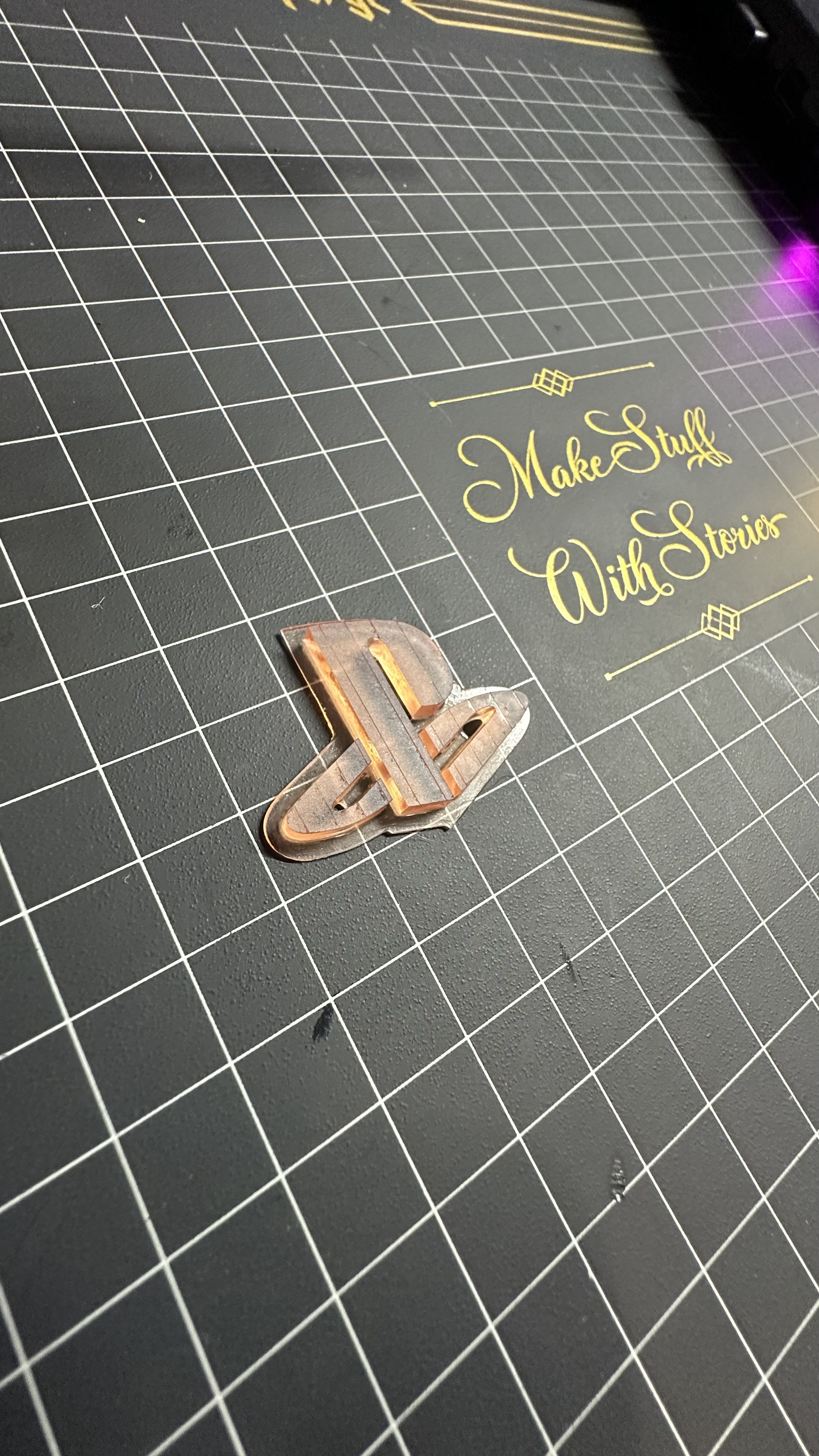 Logo Chèn Tấm Ốp Hông PS5