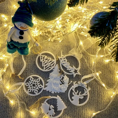 Phụ kiện trang trí cây thông Noel