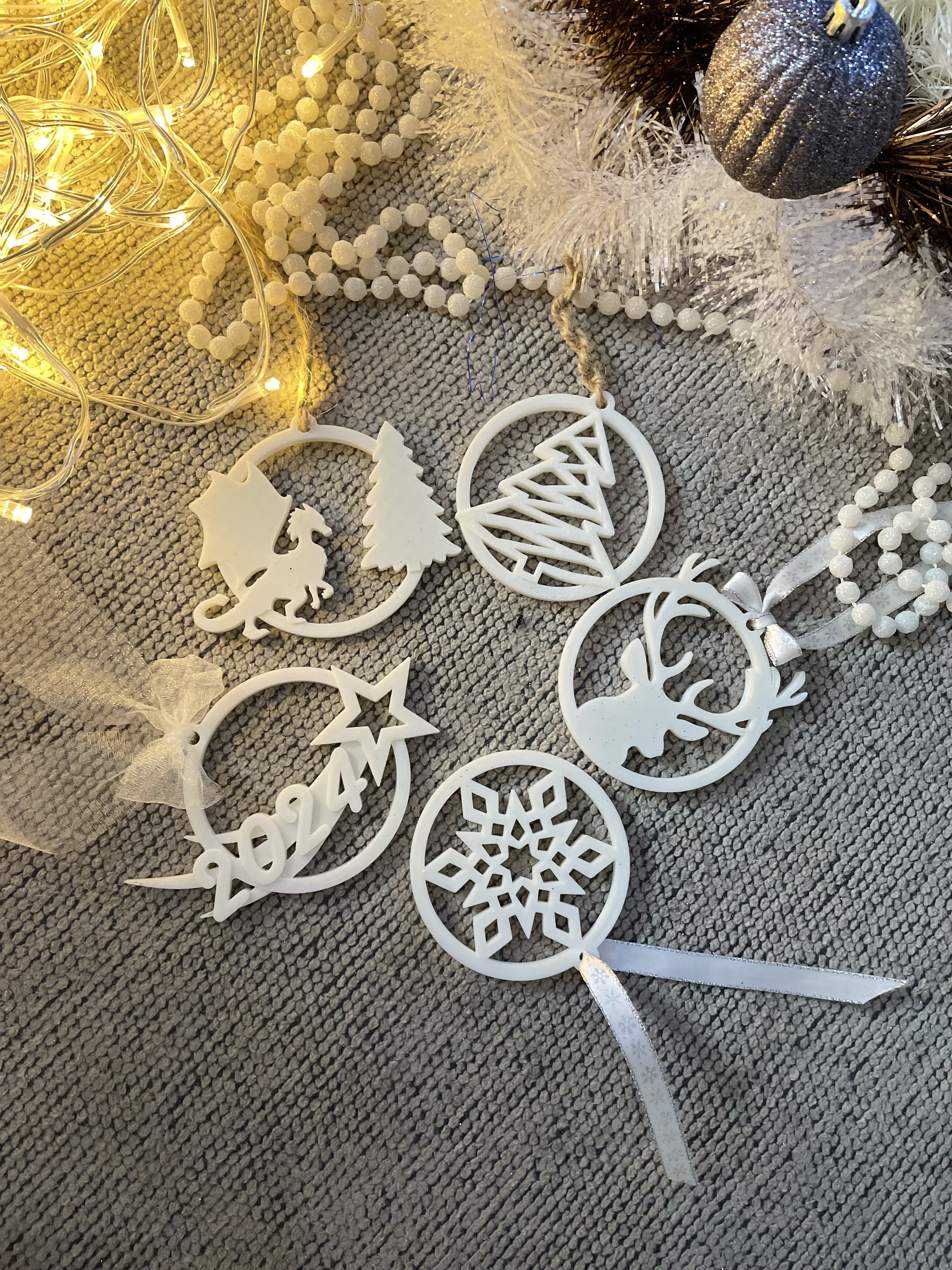 Phụ kiện trang trí cây thông Noel