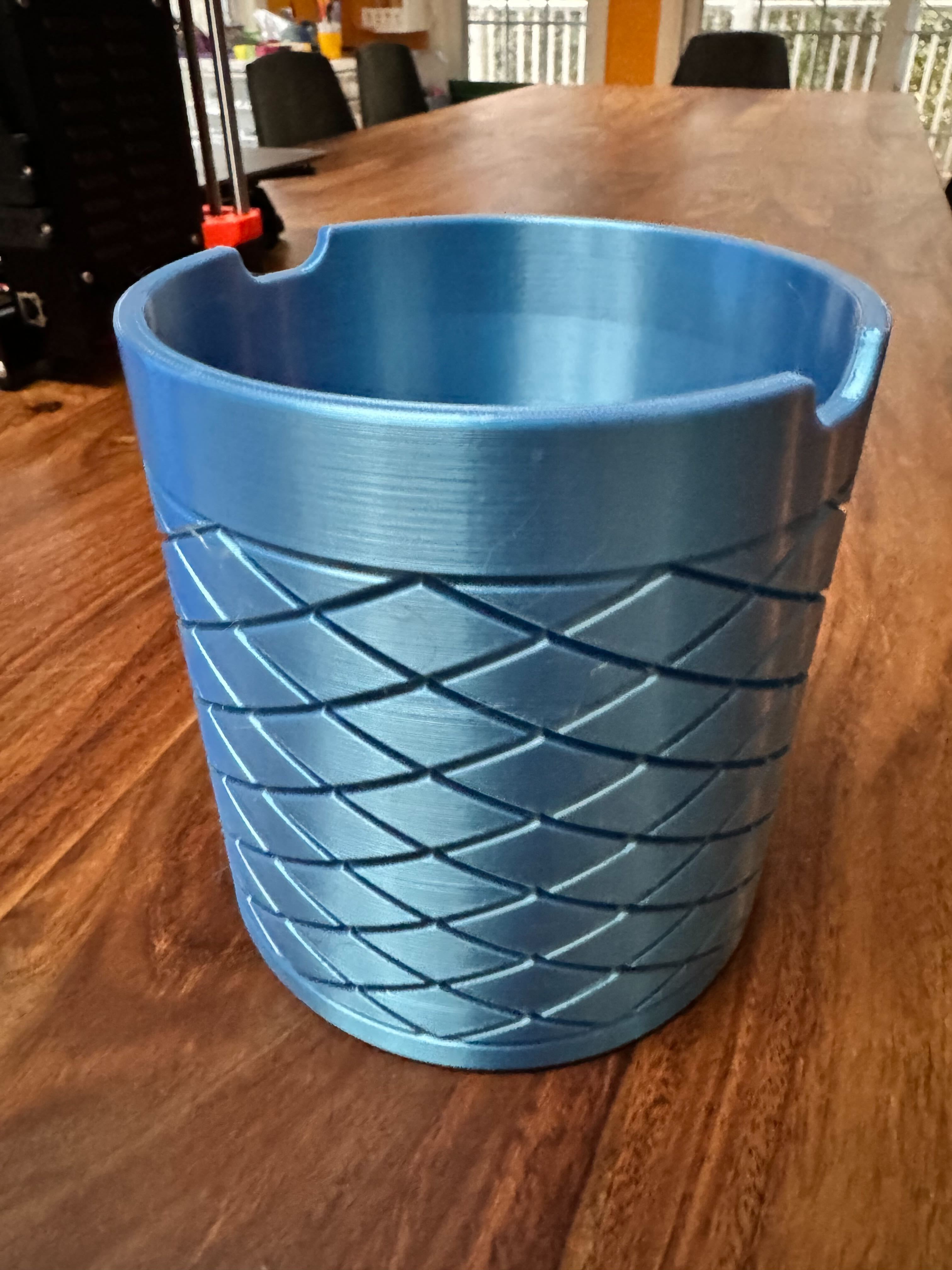 Thùng rác nhà bếp (Bọc hộp sữa chua 32oz)