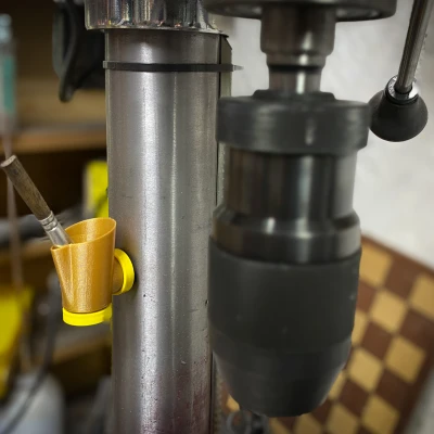 Cốc Đựng Dầu Nam Châm Cho Xưởng