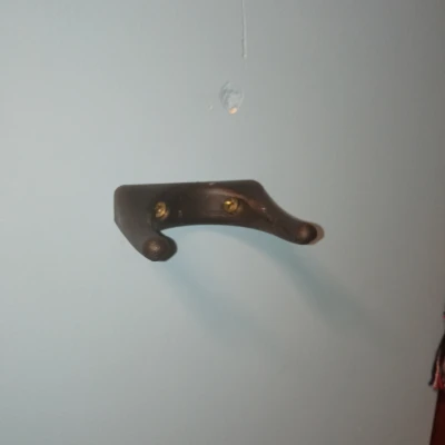 Giá treo đàn ghi-ta