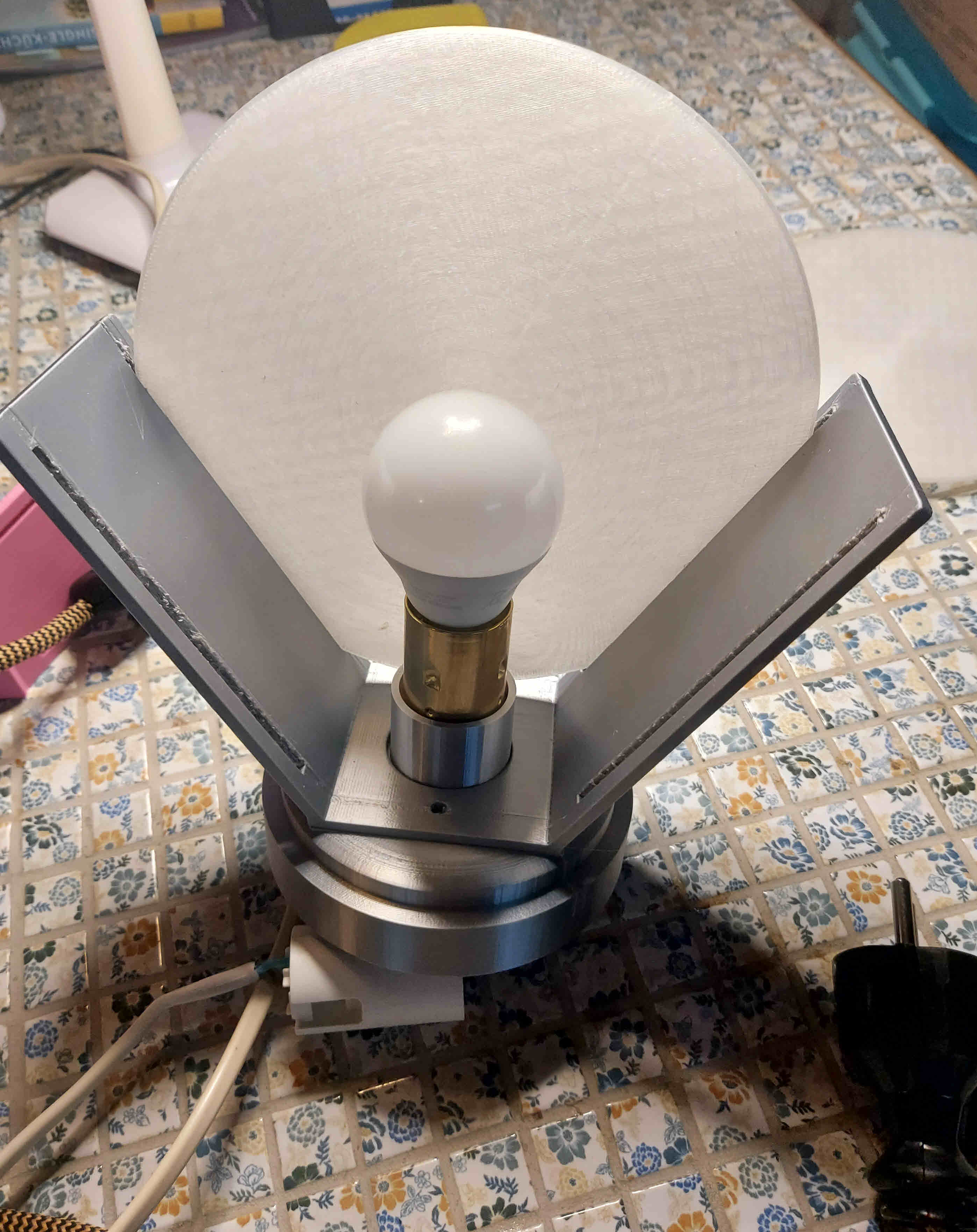 Đèn Bàn Phong Cách Art Deco