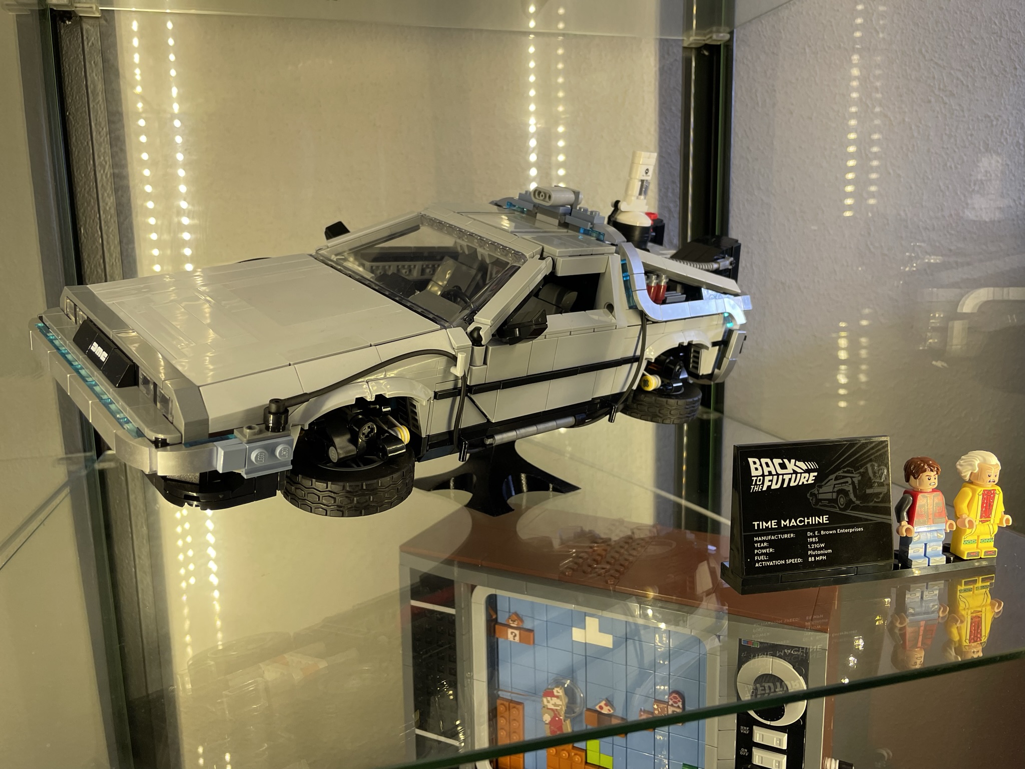 Đế Dựng Lego BTTF DeLorean (10300)